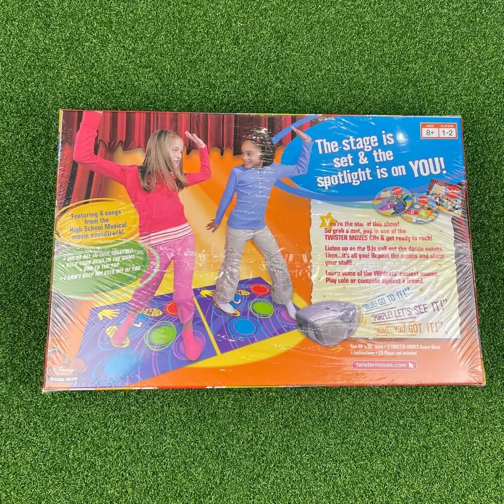 Disney High School Musical Edition of Twister Moves 2007 Milton Bradley Sealed